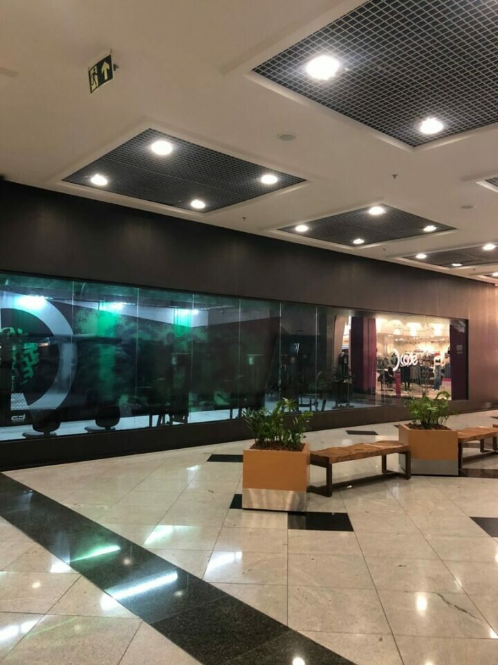 Academia completa em atividade