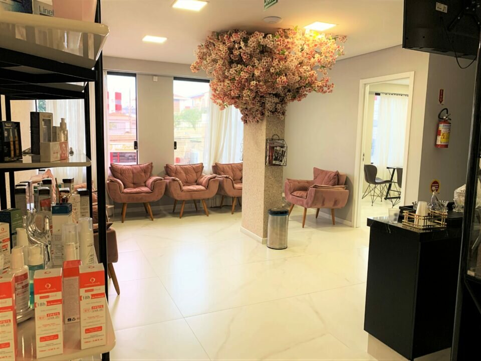Vende-se instalações para clínica de Estética – COQUEIROS