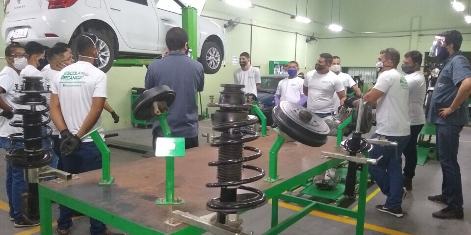 Franquia de Cursos de Mecânica Automotiva e de Motocicletas