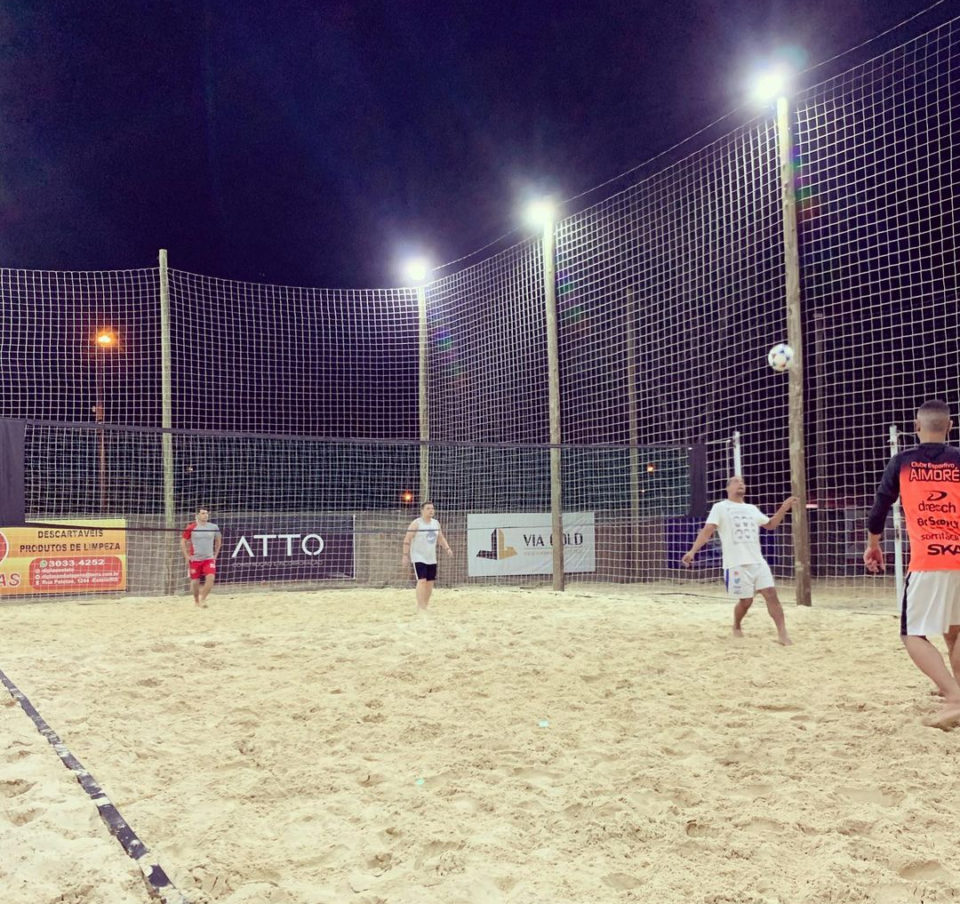 Venda de quadras de esportes e bar