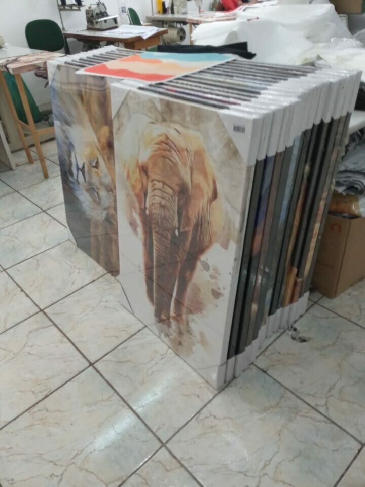 Fábrica de Quadros, Almofadas e Mouse pads