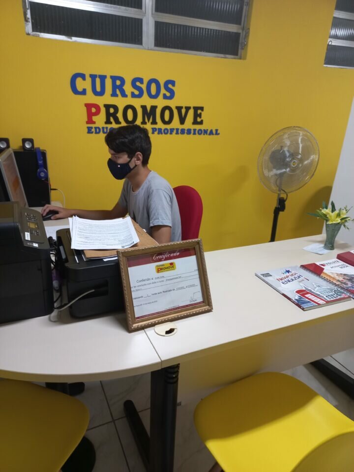 Escola de Cursos Profissionalizantes