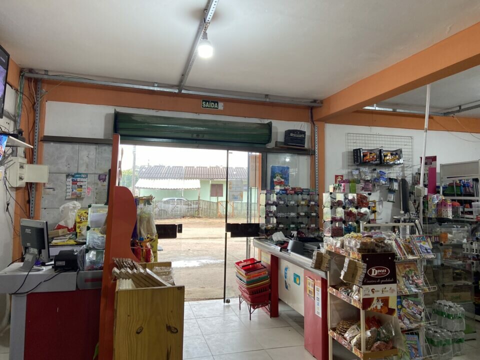 VENDO MERCADO ACEITO TERRENOS, SITIO E MAIS UM VALOR NO NEGÓCIO