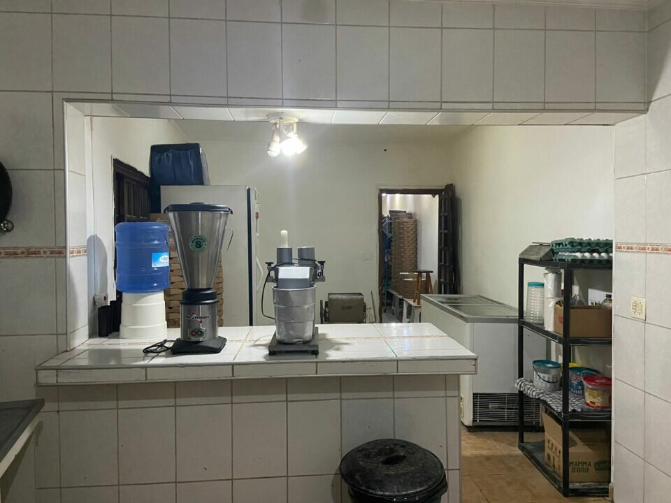 Vende-se PIZZARIA 50m metrô Jabaquara SP