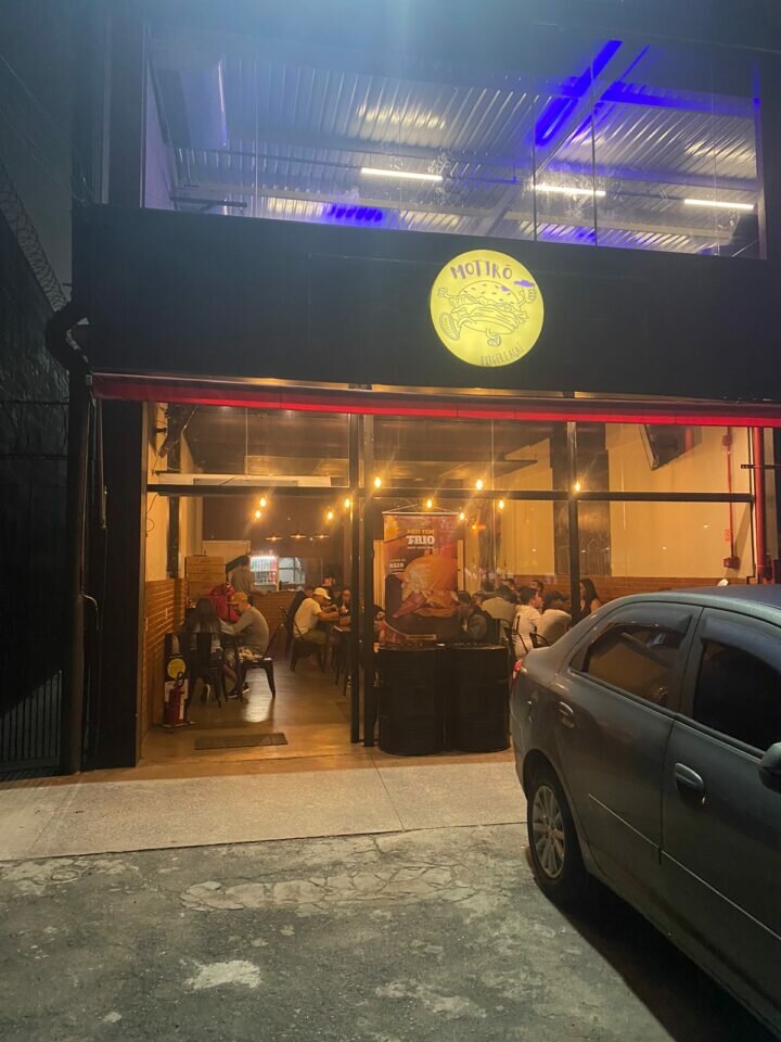 Hamburgueria Zona Sul de São Paulo em principal avenida da região