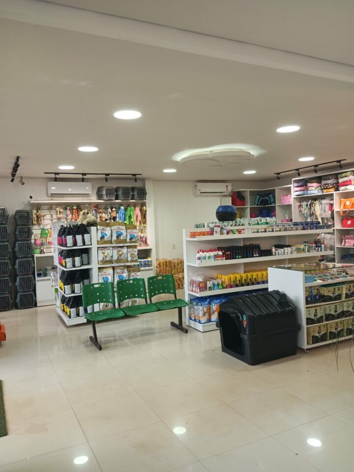 Clínica veterinária completa com petshop e banho e tosa