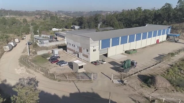 Vende-se tempera de vidros  planos com distribuidora junto