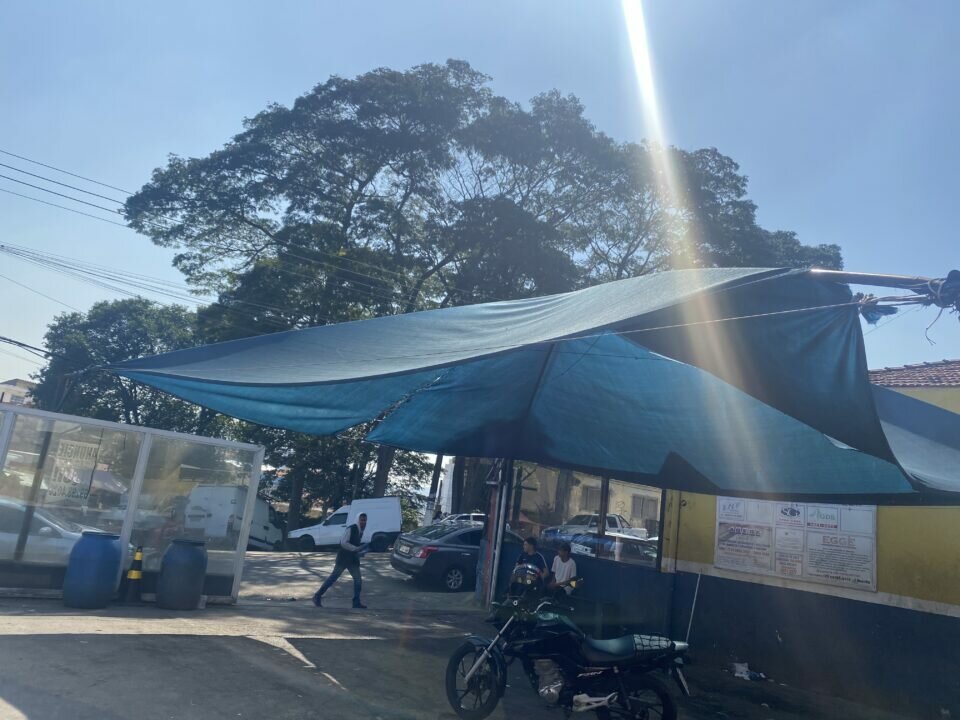 Venda lava rápido no parque São Domingos