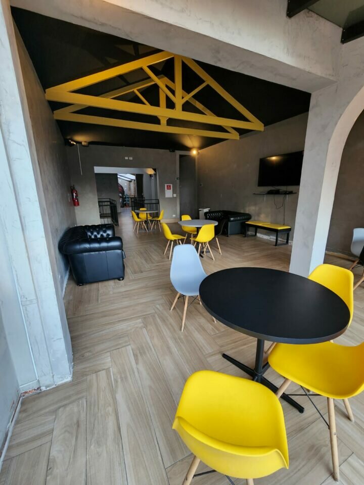 Hamburguería com marca, no coração da Vila Madalena 245m2