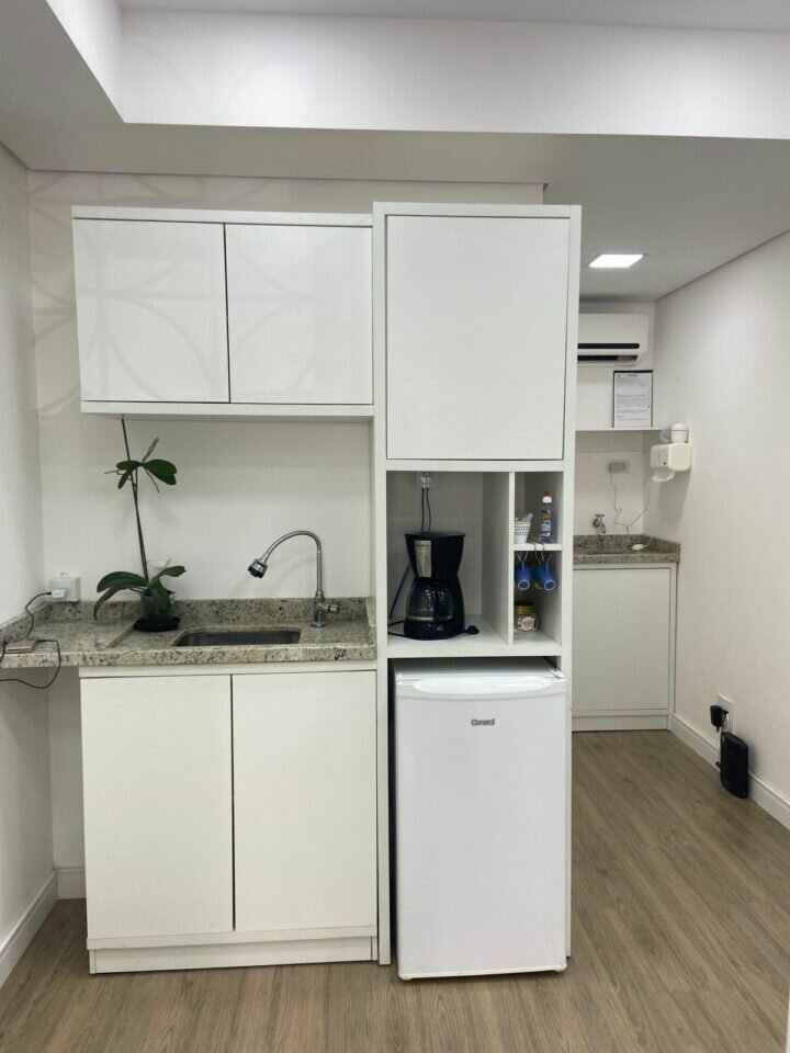 Vendo ponto comercial Salão de Designer de Unhas – Centro