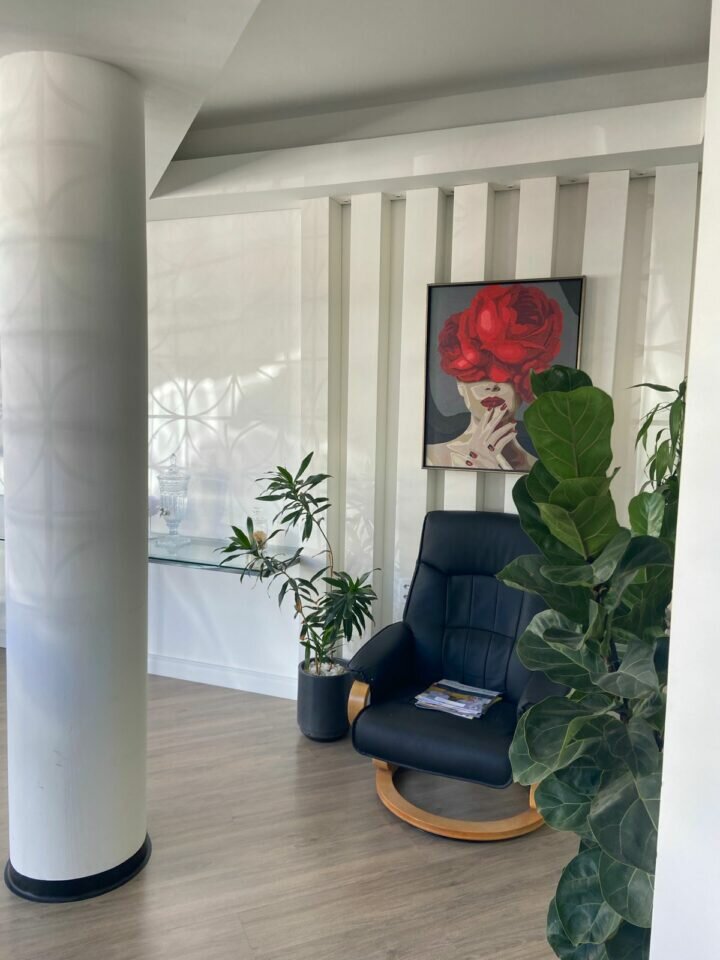 Vendo ponto comercial Salão de Designer de Unhas – Centro