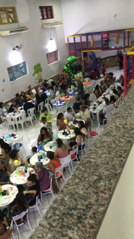 Restaurante / salão infantil com mais de 300 m²