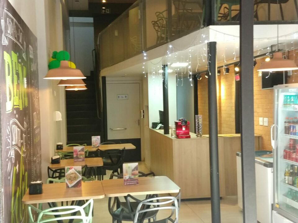 Vendo Restaurante/lanchonete montado no Bairro Buritis Excelente ponto