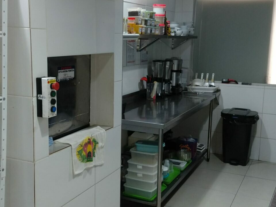 Vendo Restaurante/lanchonete montado no Bairro Buritis Excelente ponto