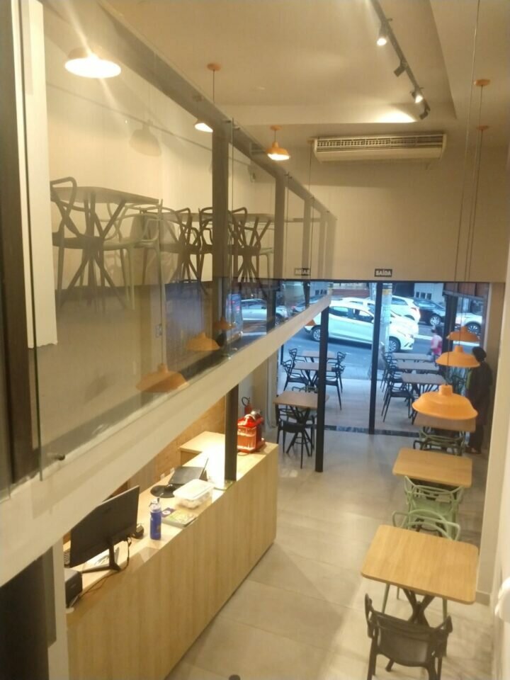 Vendo Restaurante/lanchonete montado no Bairro Buritis Excelente ponto