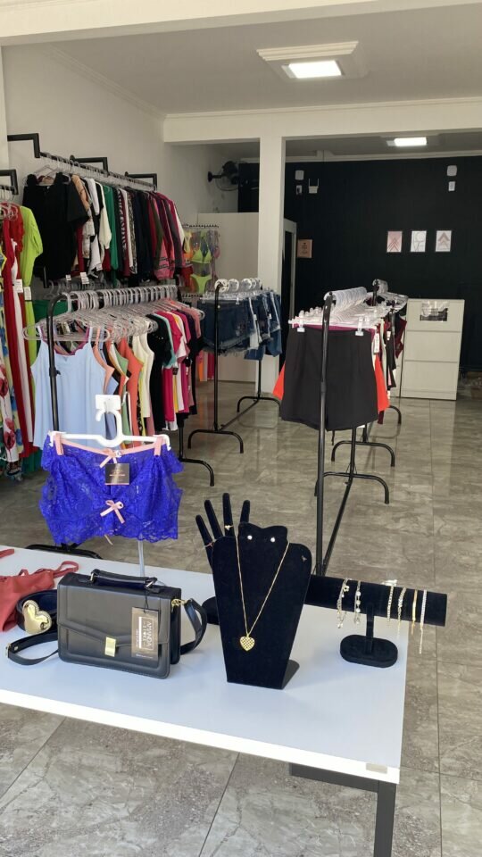 Loja de moda e acessórios feminino