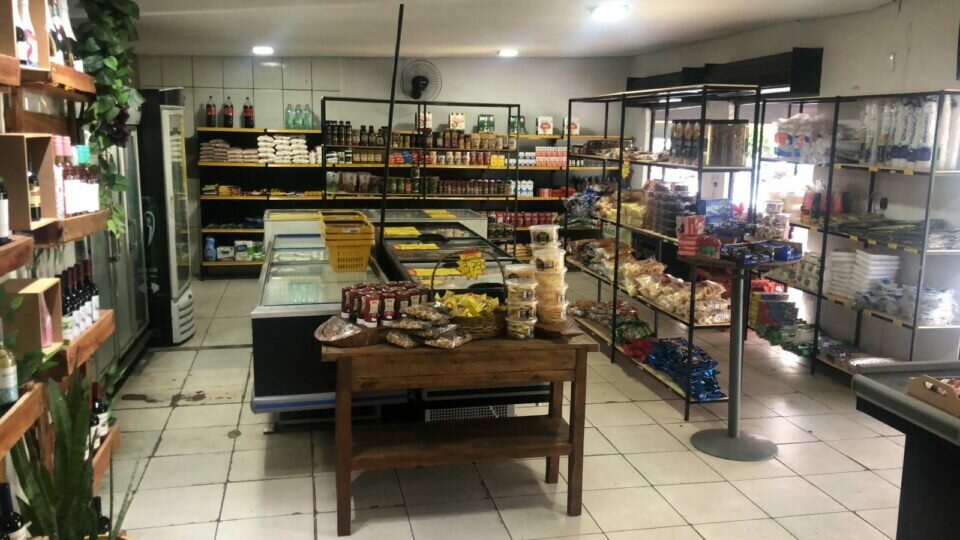 Passa-se ponto loja de frios e congelados
