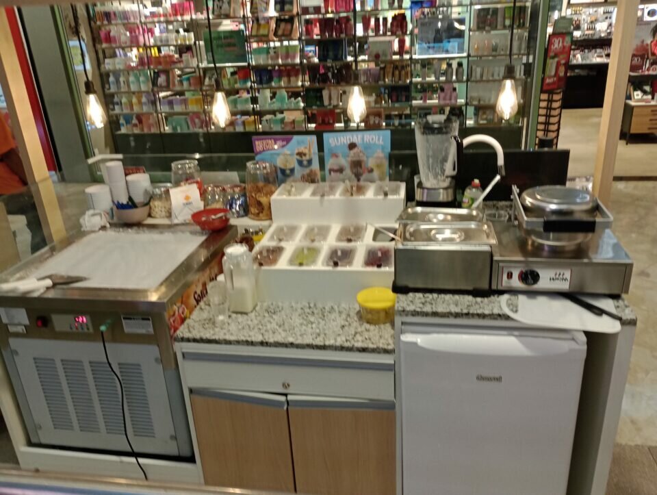 Vendo sorveteria funcionando