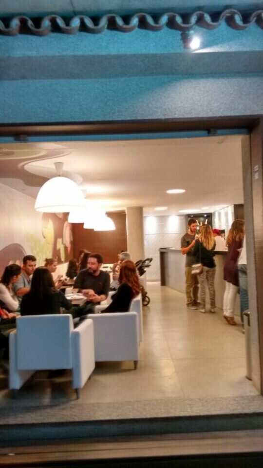 GELADARIA INCRÍVEL E MODERNA