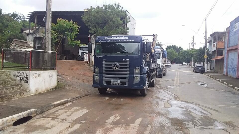 EMPRESA DE CAÇAMBA