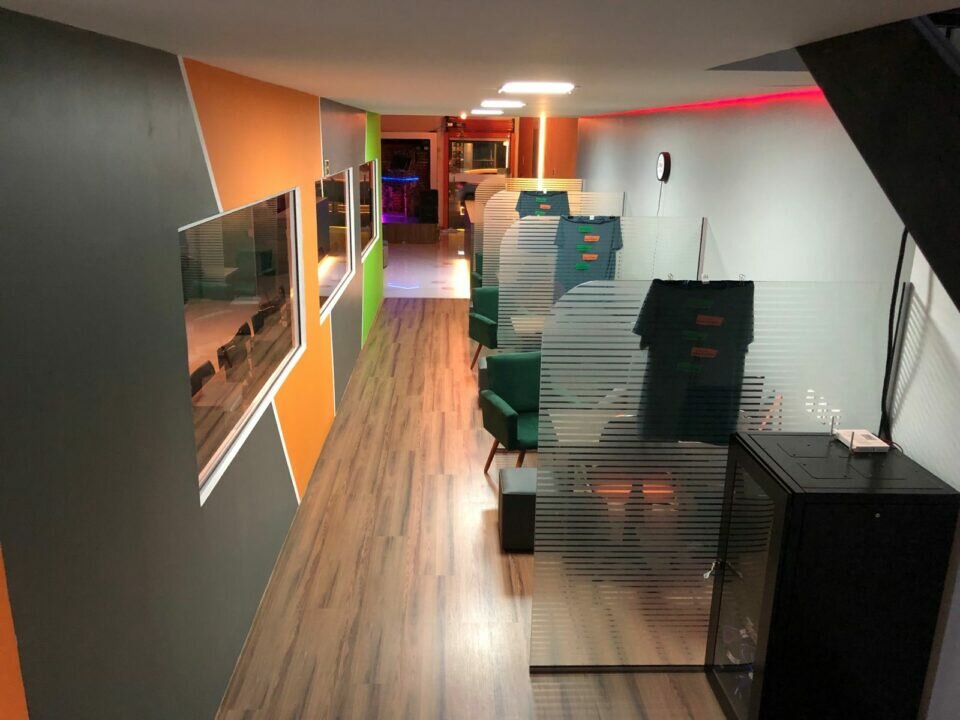 Escola de Computação Gráfica e Nível Superior