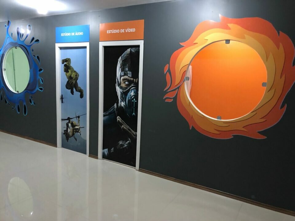 Escola de Computação Gráfica e Nível Superior