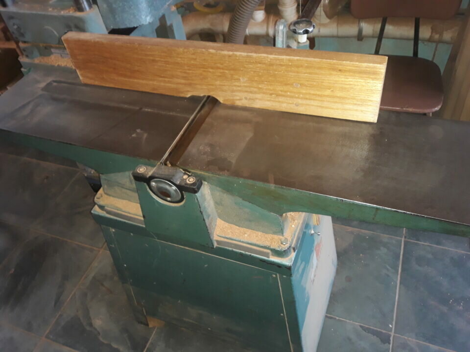 Vendo marcenaria completa – só serviços