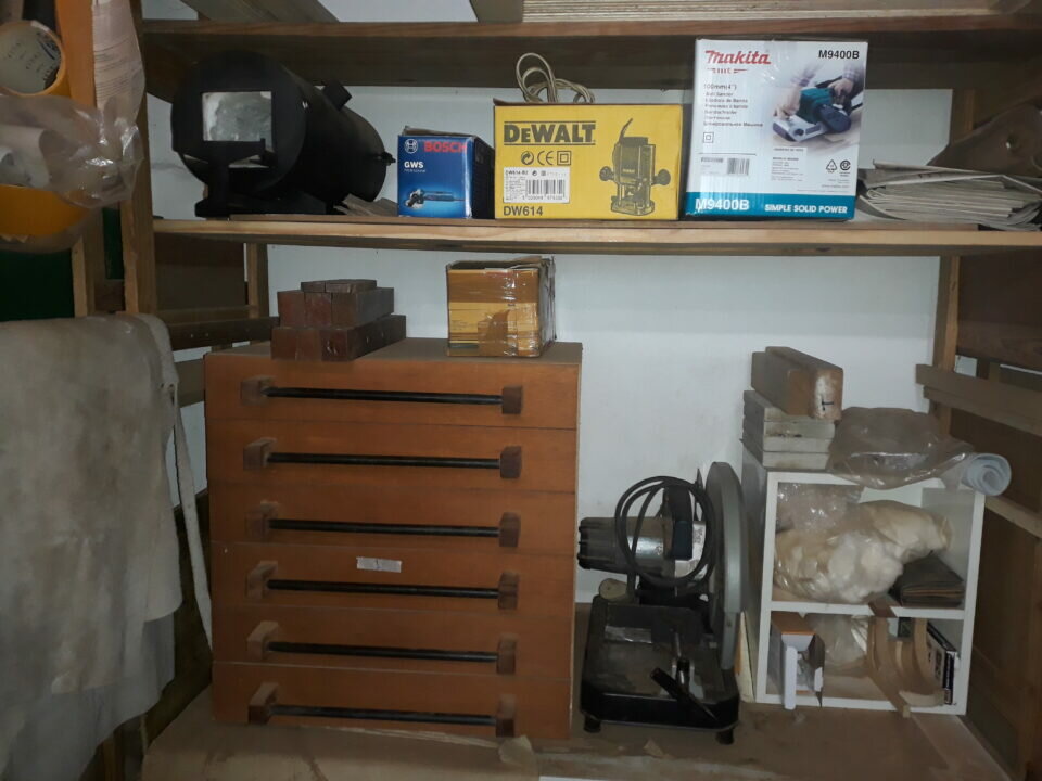 Vendo marcenaria completa – só serviços
