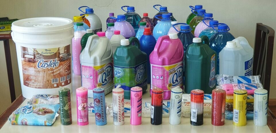 Fábrica de Produtos de Limpeza, Velas e Lã de aço