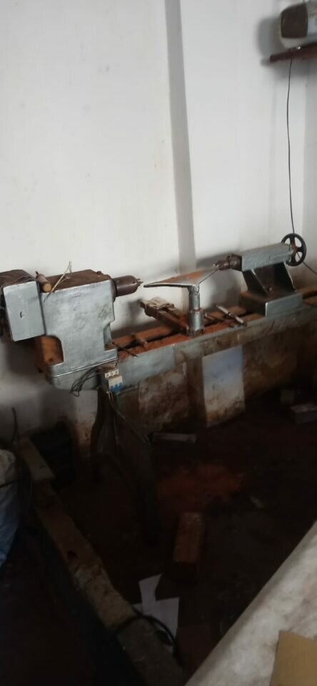 Fabrica e oficina de sombreiros e ombrelones