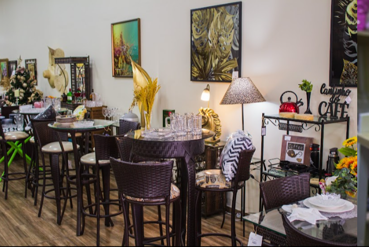 Loja de móveis, decoração e presentes