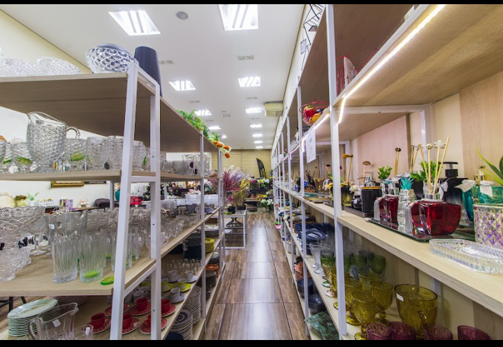 Loja de móveis, decoração e presentes