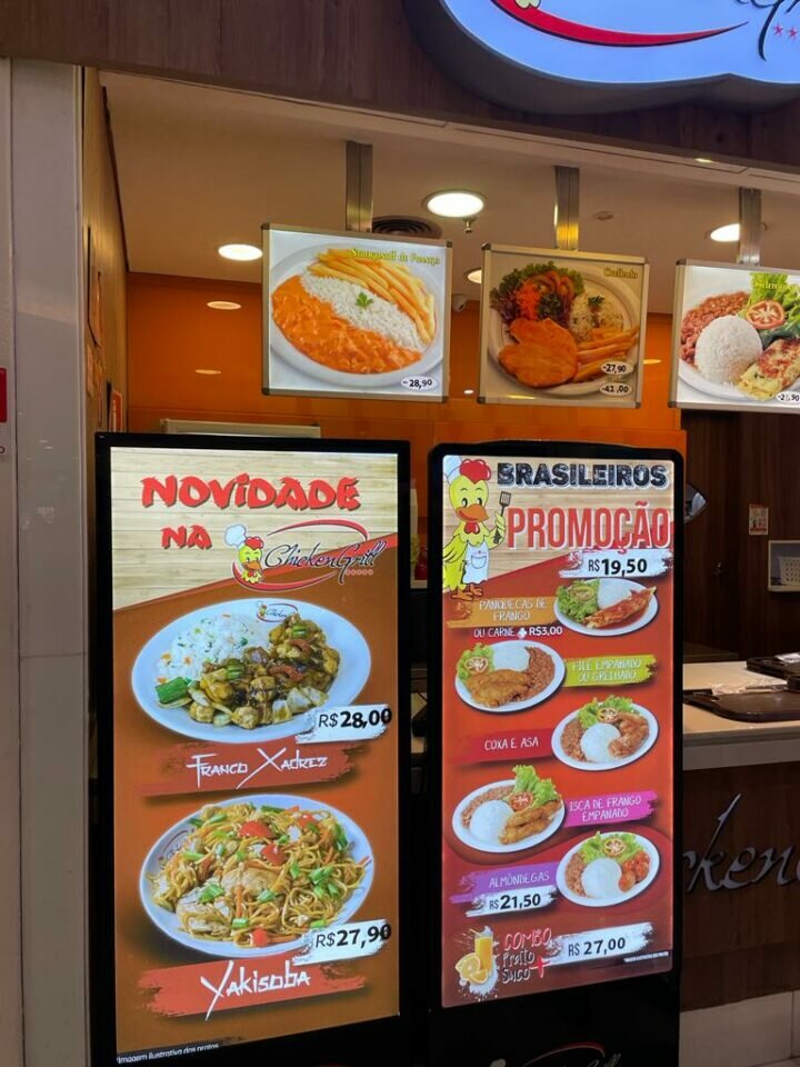 Restaurante marca própria há 15 anos no shopping com delivery
