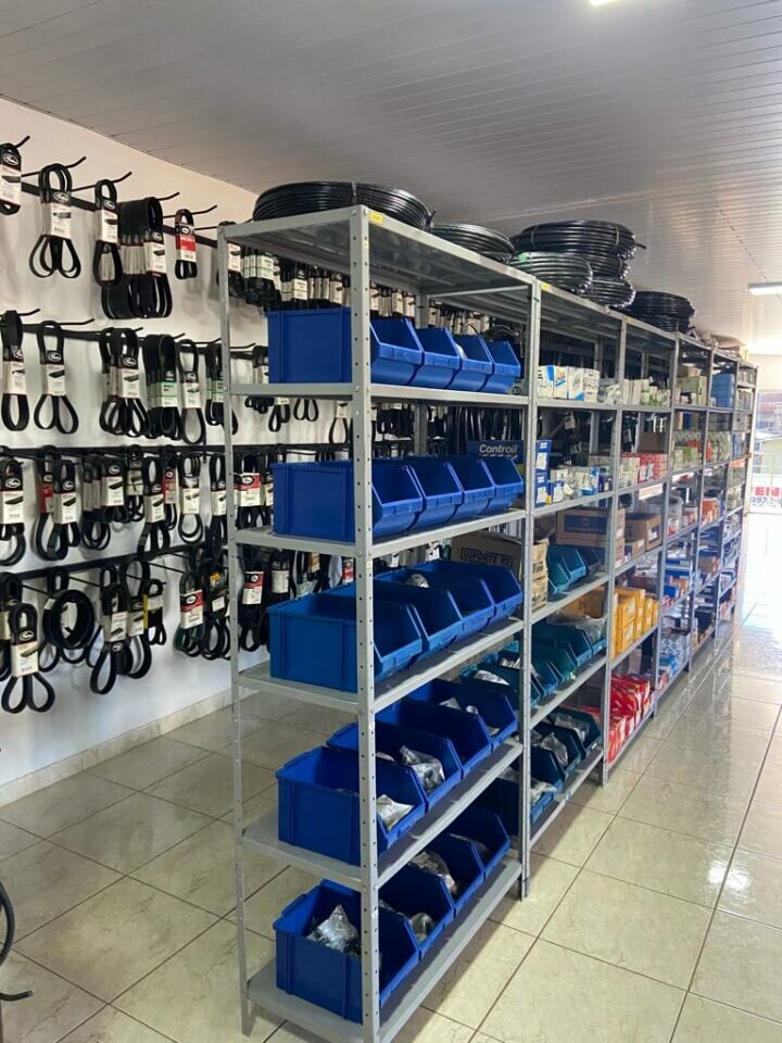 VENDO DISTRIBUIDORA DE PEÇAS DE CAMINHÕES