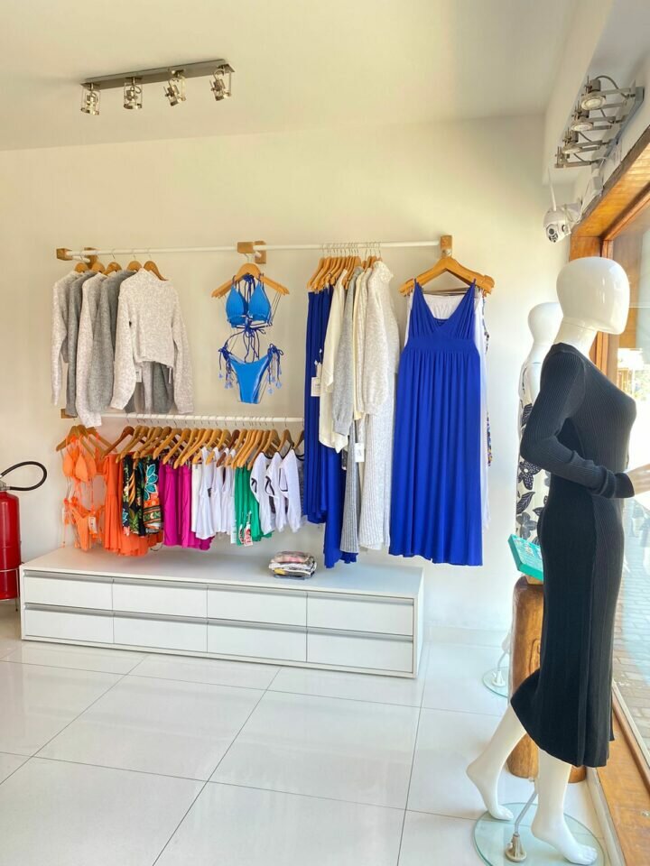 Loja de biquínis e roupas feminina