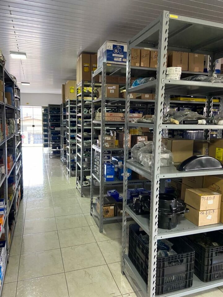 VENDO DISTRIBUIDORA DE PEÇAS DE CAMINHÕES