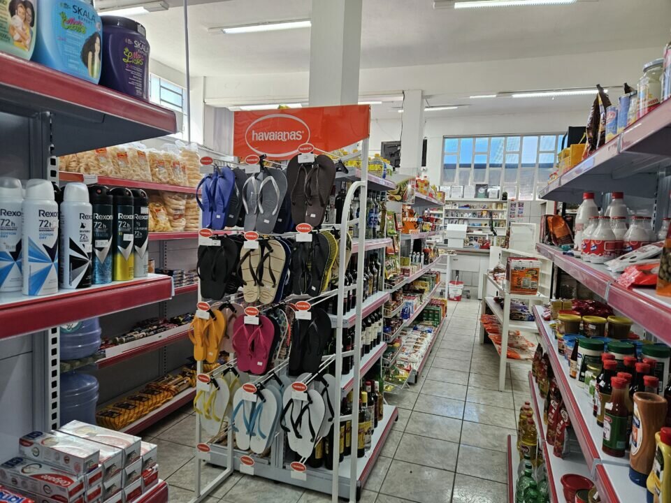 Mercado à venda na melhor região de Florianópolis