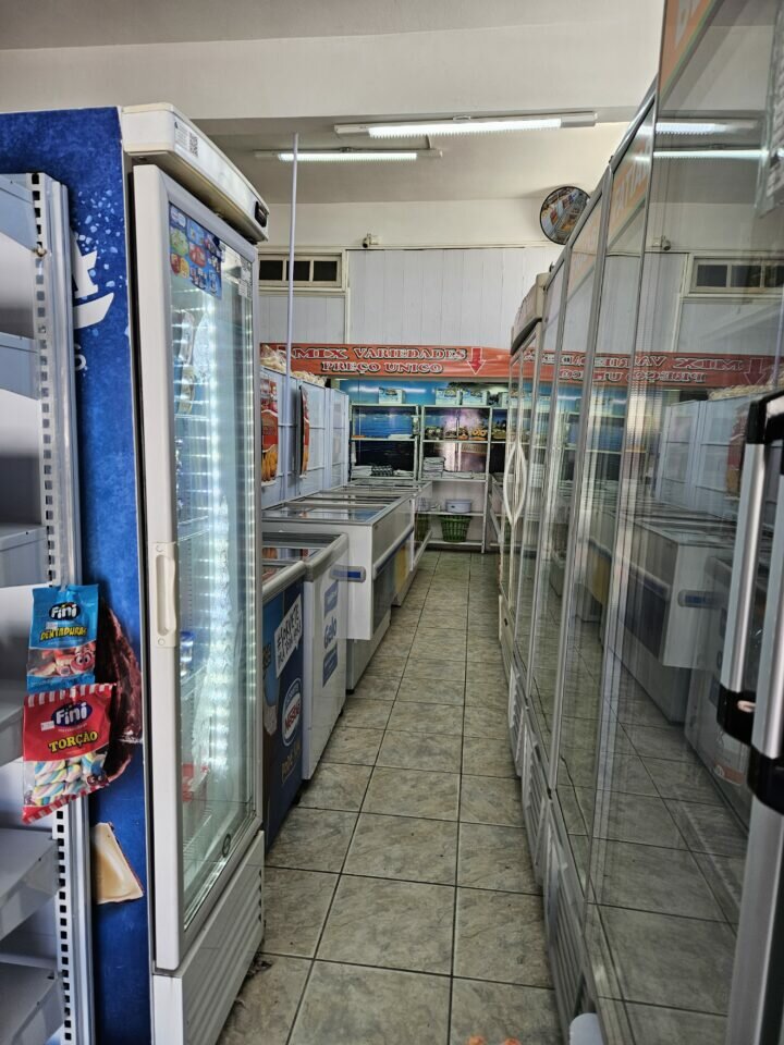 Mercado à venda na melhor região de Florianópolis