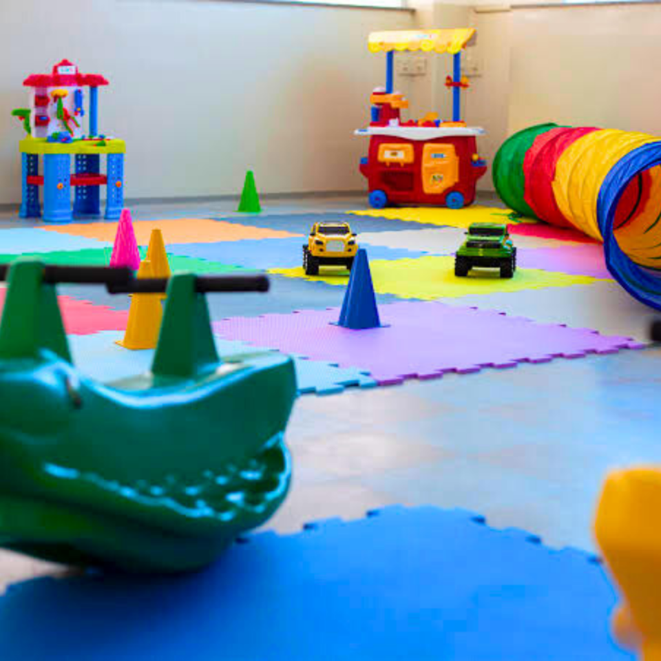 Linda escola /creche de educação infantil