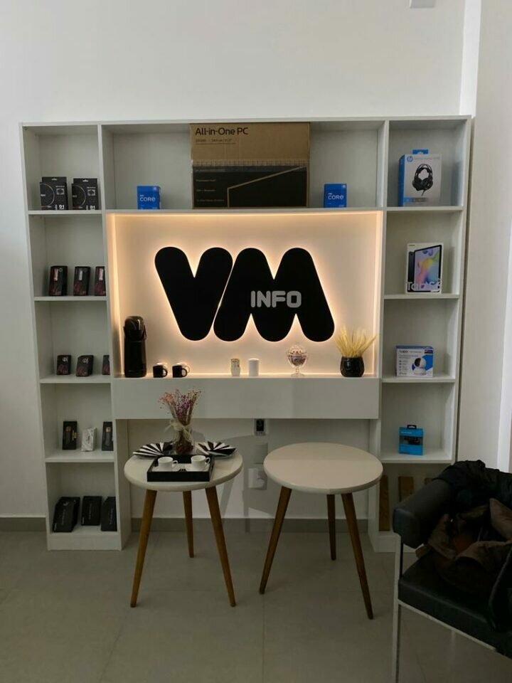 Empresa de Informática – VM INFO