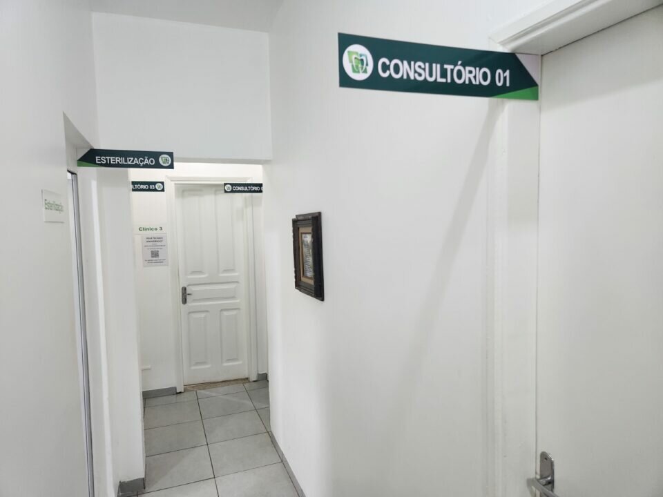 Vendo clínica odontológica todos os ativos fundo de comércio em operação