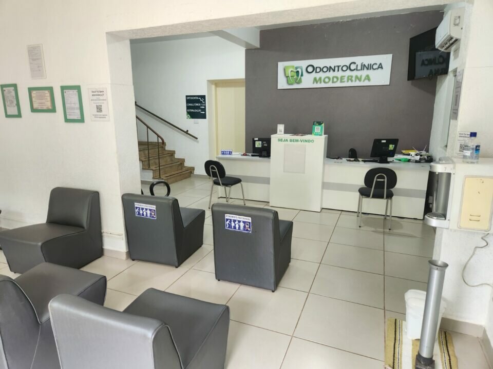Vendo clínica odontológica todos os ativos fundo de comércio em operação