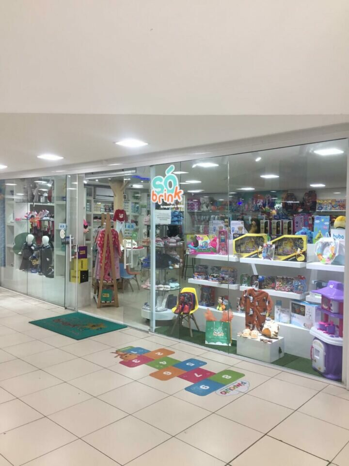 Loja infantil brinquedo roupa sapato puericultura leve
