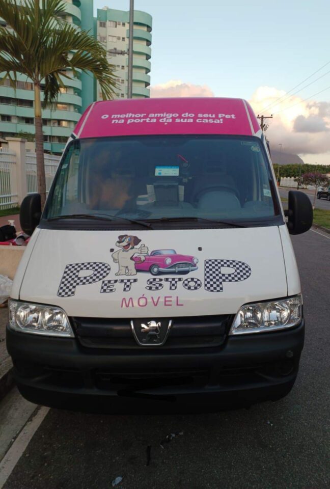 Van equipada para PET SHOP MÓVEL