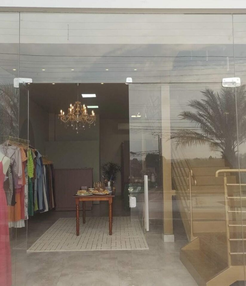 VENDO LOJA ROUPAS FEMININAS MULTIMARCAS