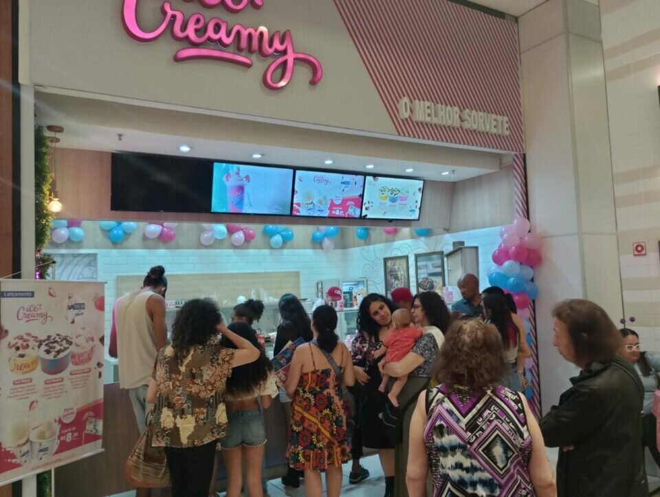VENDE-SE OPERAÇÃO DE FRANQUIA ICE CREAMY NA PRAÇA DE ALIMENTAÇÃO