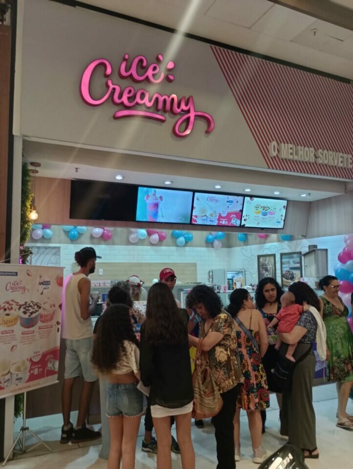 VENDE-SE OPERAÇÃO DE FRANQUIA ICE CREAMY NA PRAÇA DE ALIMENTAÇÃO