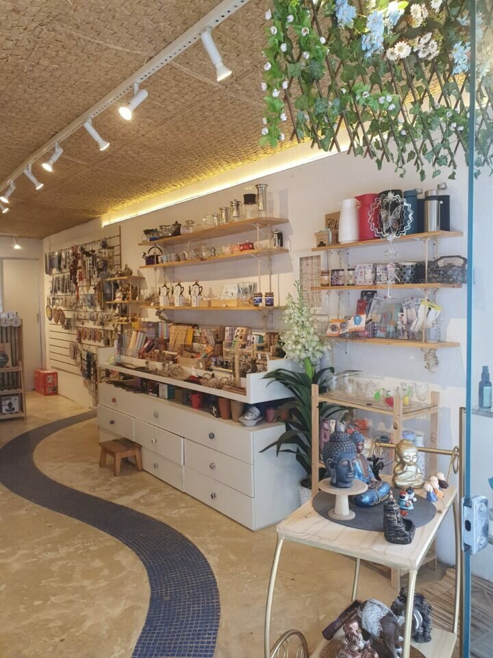 Passo excelente ponto comercial em ponto nobre da Savassi