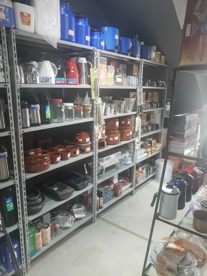 Vendo tradicional loja de utensílios e utilidades domésticas