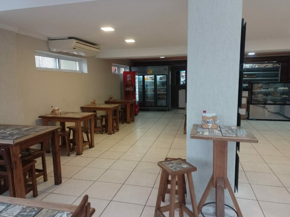 Padaria, confeitaria e café